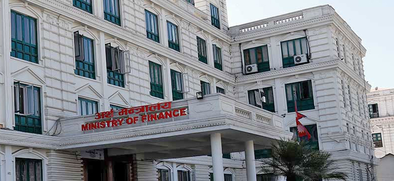 सार्वजनिक ऋण २९ खर्ब नाघ्यो : ९ महिनामै साढे ३ खर्ब ऋण, प्रतिव्यक्ति भार १ लाखभन्दा बढी