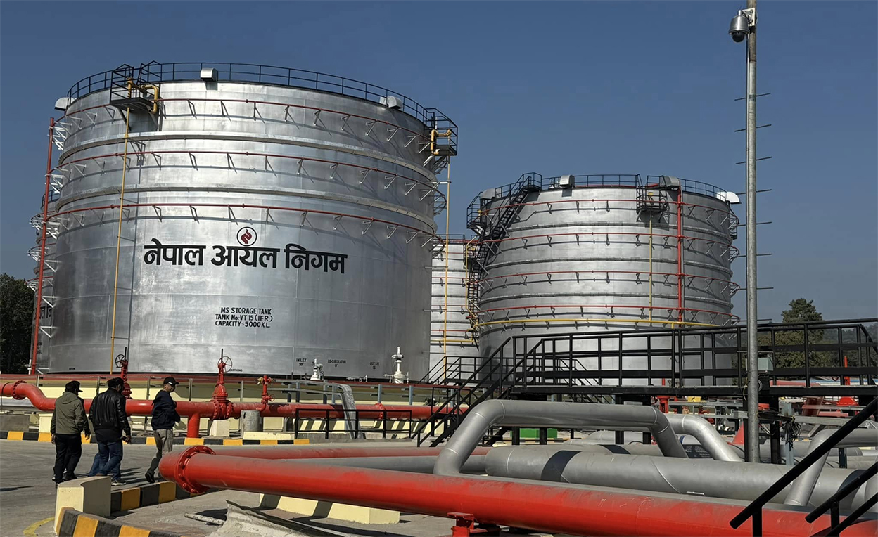 इन्धन मूल्यवृद्धिले जनआक्रोश चुलियो : सरकार मौन, सीमा क्षेत्रमा तस्करी जोखिम बढ्दो